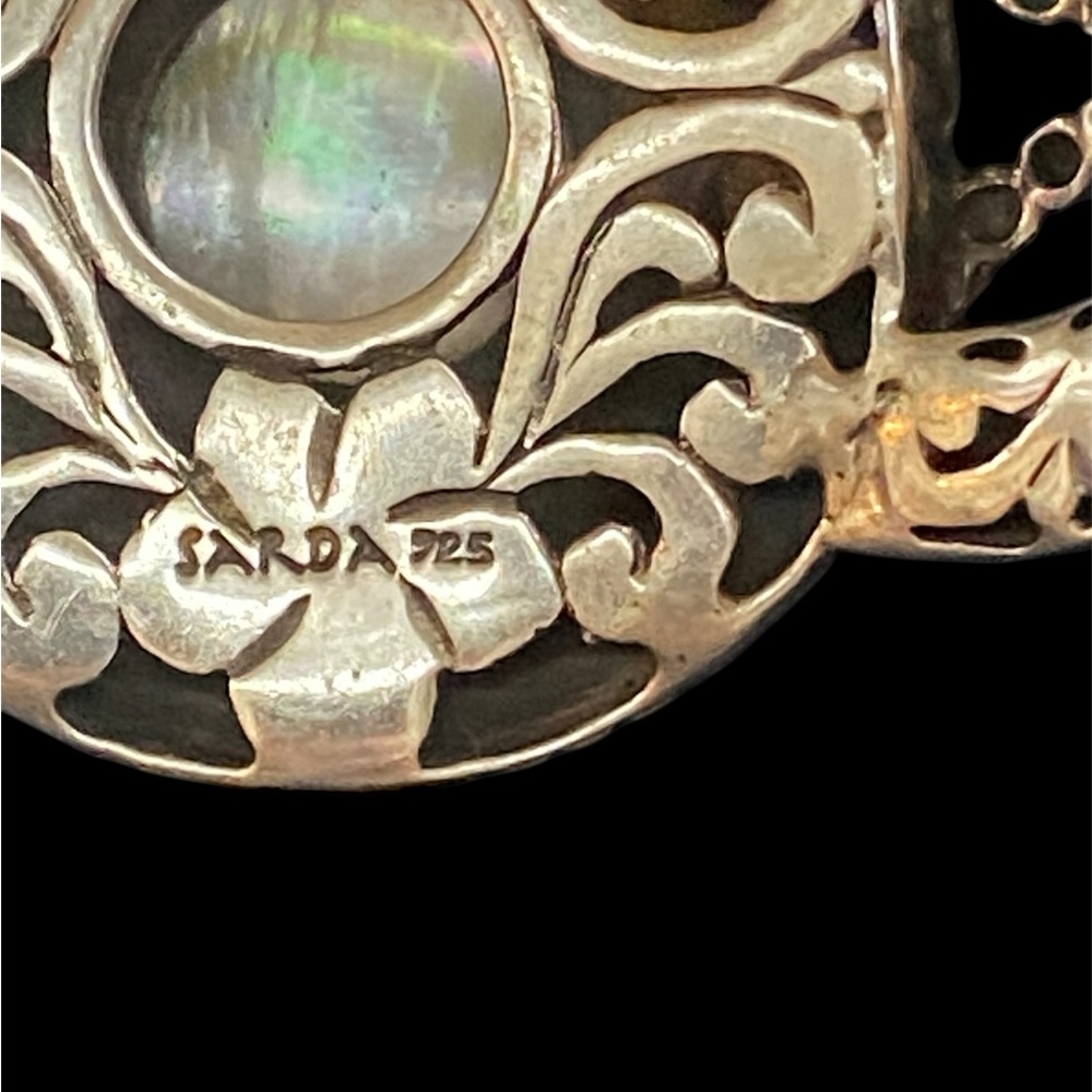 Intricate Sarda Silver Bracelet with large  Pink Mabe pearl - Picture 5 of 7